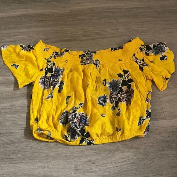 Arizona Jean Company Tops - Arizona Jean co vibrant yellow cropped floral shirt sleeve top size large